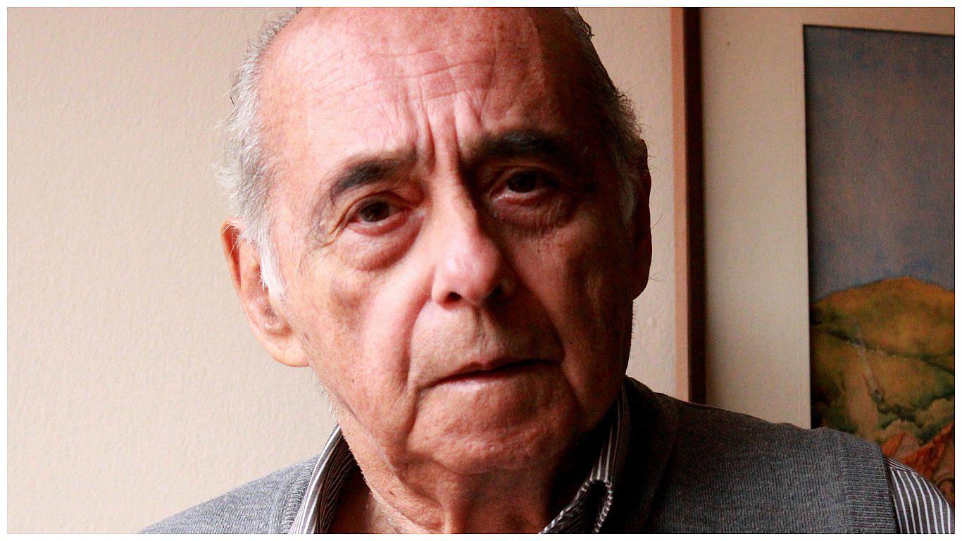 Carlos Germán Belli es nominado al Premio Reina Sofía de Poesía Iberoamericana.