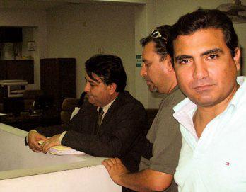 Denuncian presunta festinación de trámites