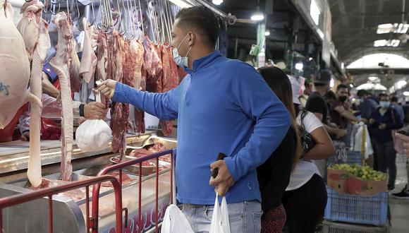 En esa línea se menciona que la carne de res y de cerdo tampoco forma parte de los productos de mayor incidencia sobre el gasto de las familias más pobres; ni tampoco son de consumo masivo por éstos. (Foto: Jéssica Vicente / GEC)