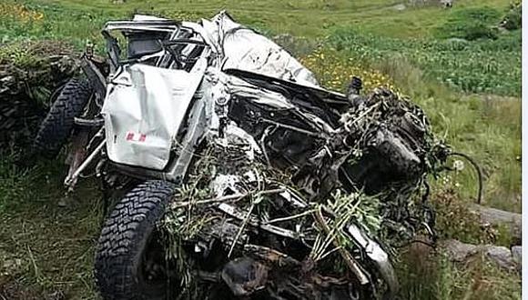 Camioneta cae en abismo y deja un fallecido en Sandia 