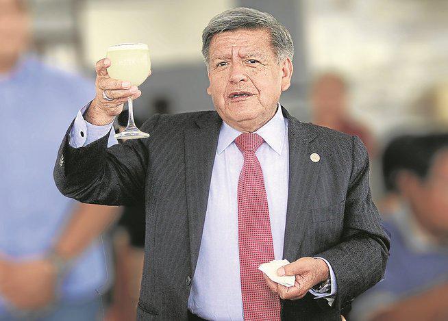 Elecciones 2016: S/ 56 millones son los ingresos anuales de César Acuña