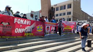 Exaportantes de  ONP y Fonavi declaran “traidor” a presidente Pedro Castillo (VIDEO)