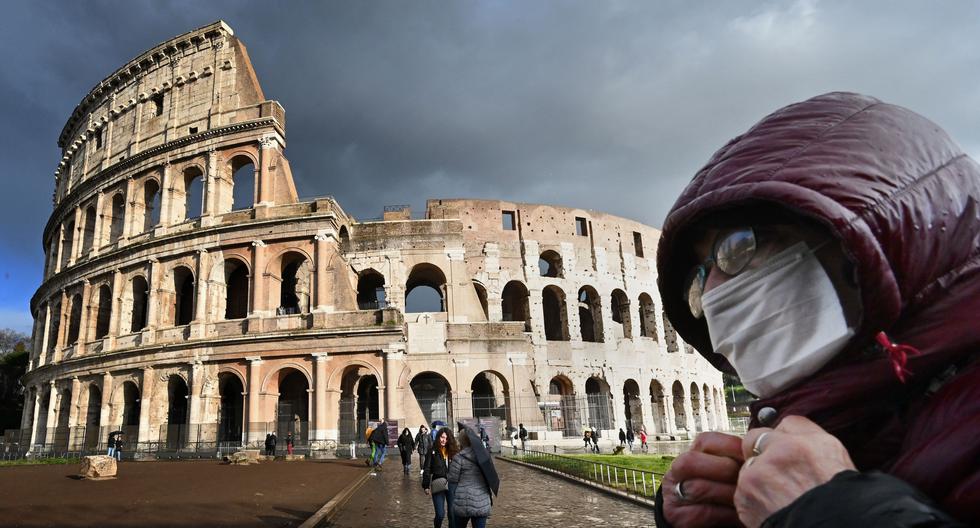 Una imagen del Coliseo de Roma del pasado 7 de marzo, cuando Italia empezaba el confinamiento por el nuevo coronavirus. (Alberto PIZZOLI / AFP).