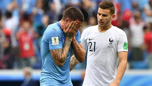 El conmovedor llanto de un futbolista uruguayo antes que termine partido (VIDEO)