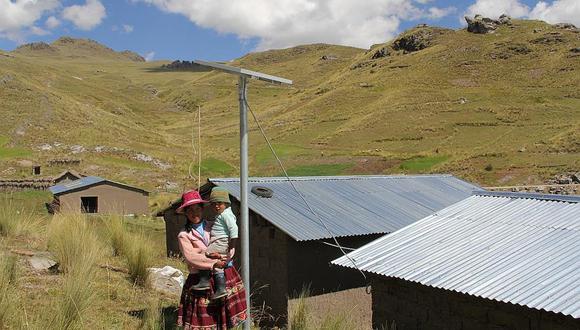 Más de tres mil viviendas tendrán energía solar en Cusco