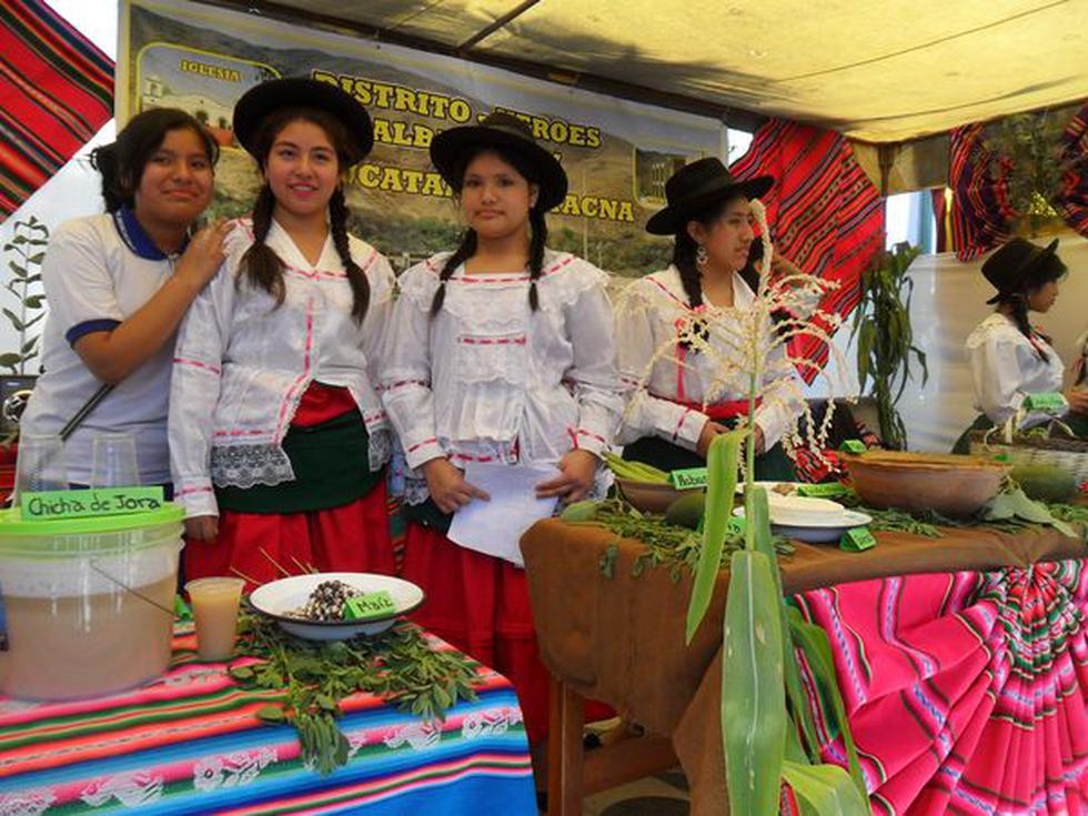 Escolares desbordan creatividad a través de 'estampas'