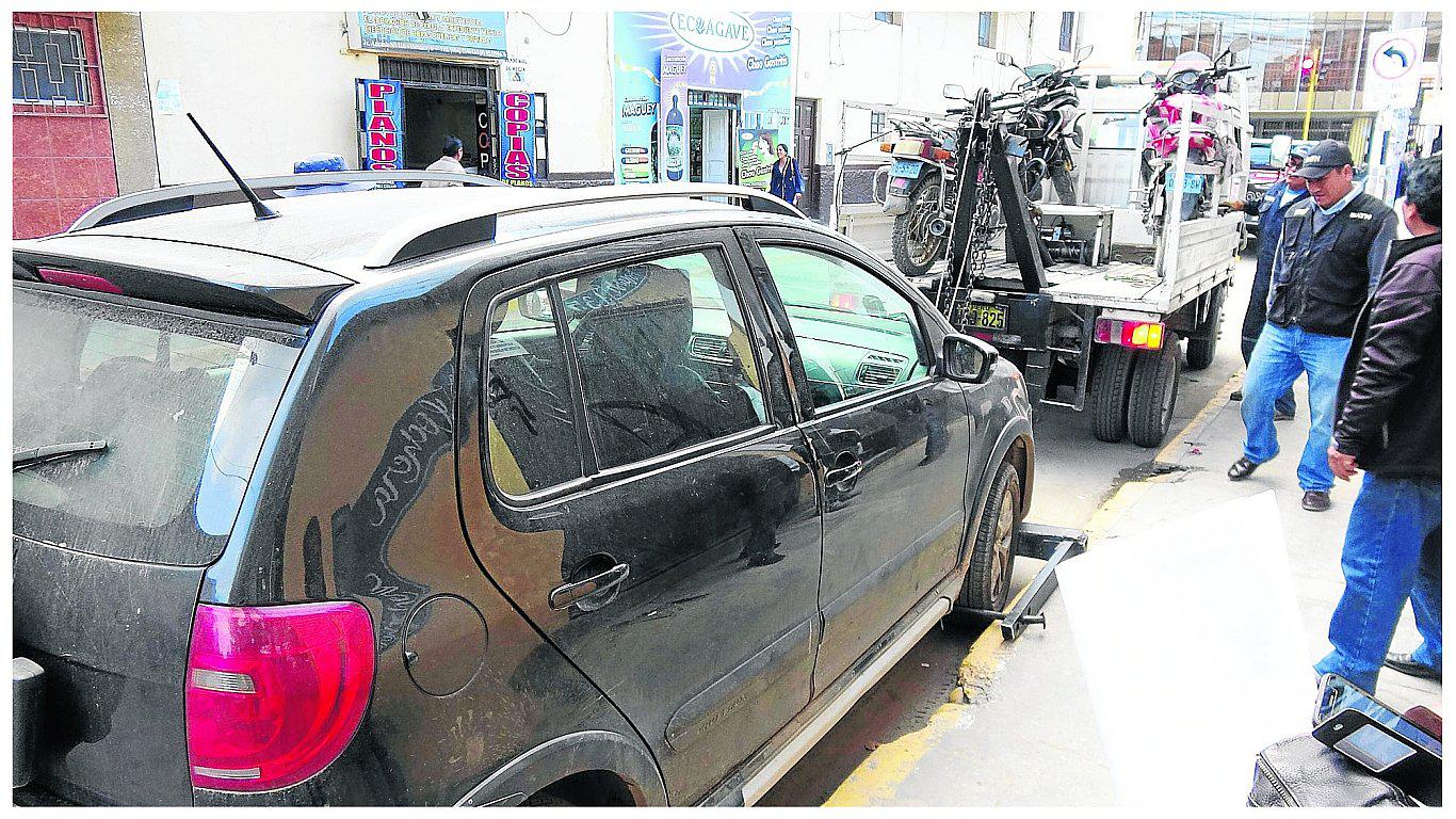 ​150 infractores reciben su papeleta a diario, por infringir normas de tránsito vehicular 