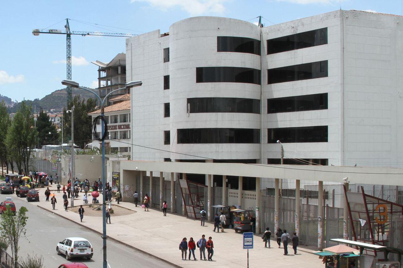 Cusco: Universitarios piden que se declare en ermergencia la Unsaac