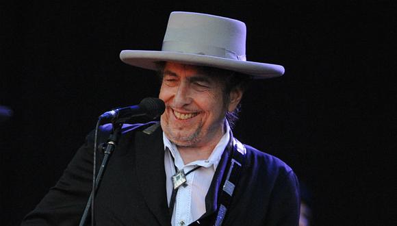 Bob Dylan rinde tributo a Frank Sinatra en nuevo disco