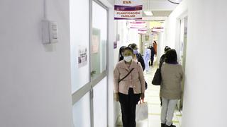 Huancayo: Decenas de mujeres acuden por prueba para descarte de cáncer de cérvix