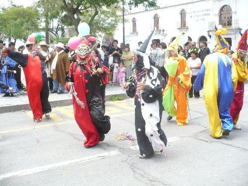 Tradicional Corso del carnaval Caymeño