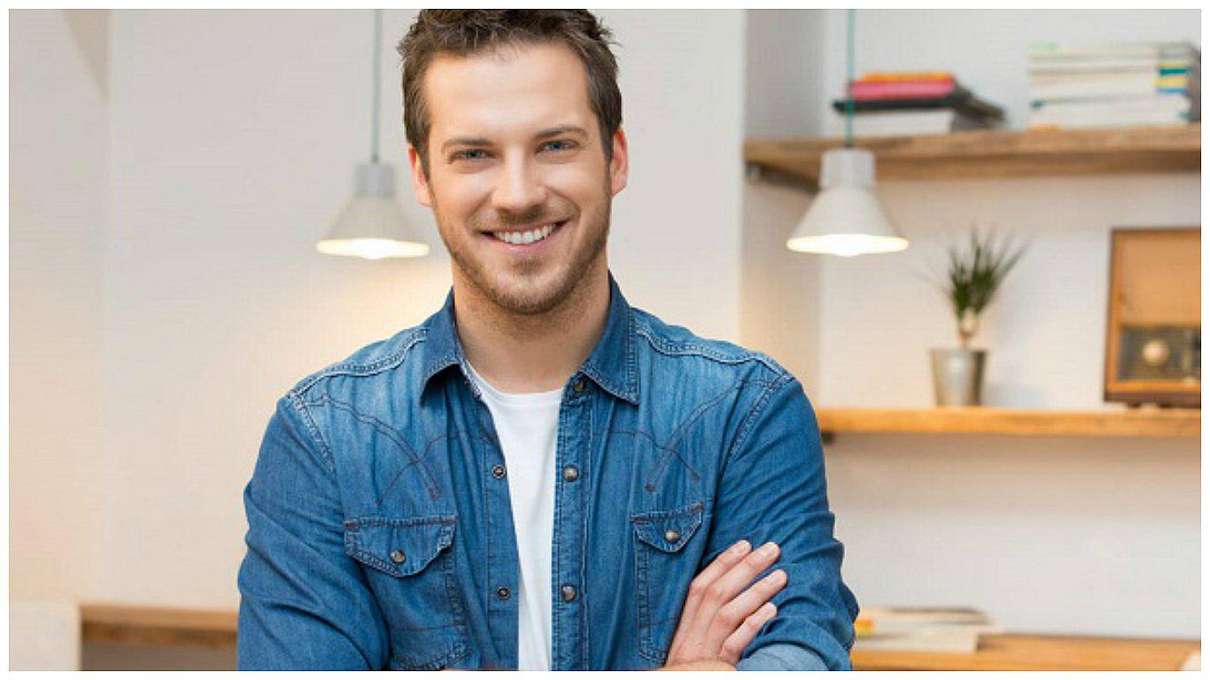 ​Estudio revela que hombres sonrientes tienen más posibilidades de encontrar pareja