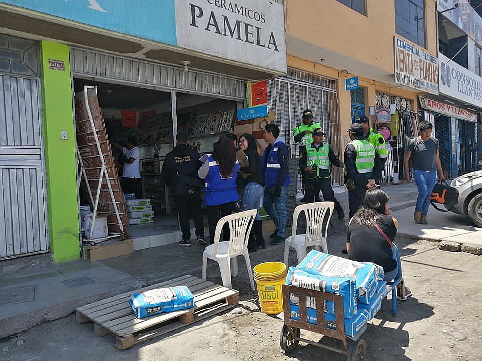 Multan a establecimiento por carecer de licencia de edil de funcionamiento