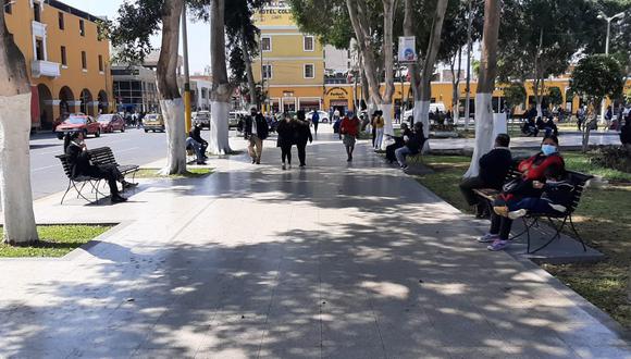 Un grupo de asociaciones civiles, autoridades y exautoridades de Ica, participarán de la “Gran Marcha por el Perú”, prevista para mañana por la tarde, teniendo como punto de concentración en la avenida Ayabaca frente al Museo Regional de Ica.