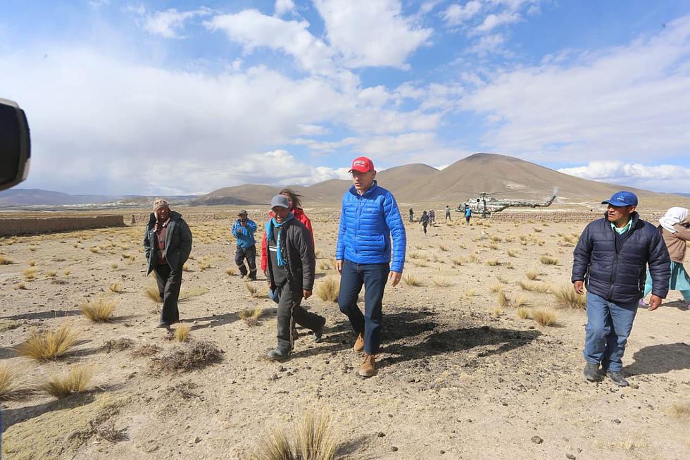 Martín Vizcarra llegó a Arequipa tras emergencia por erupción del volcán Ubinas (FOTOS Y VIDEO)