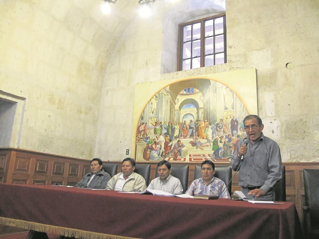 Pueblo de Ichuña pondría convertirse  en Conga o Tía María