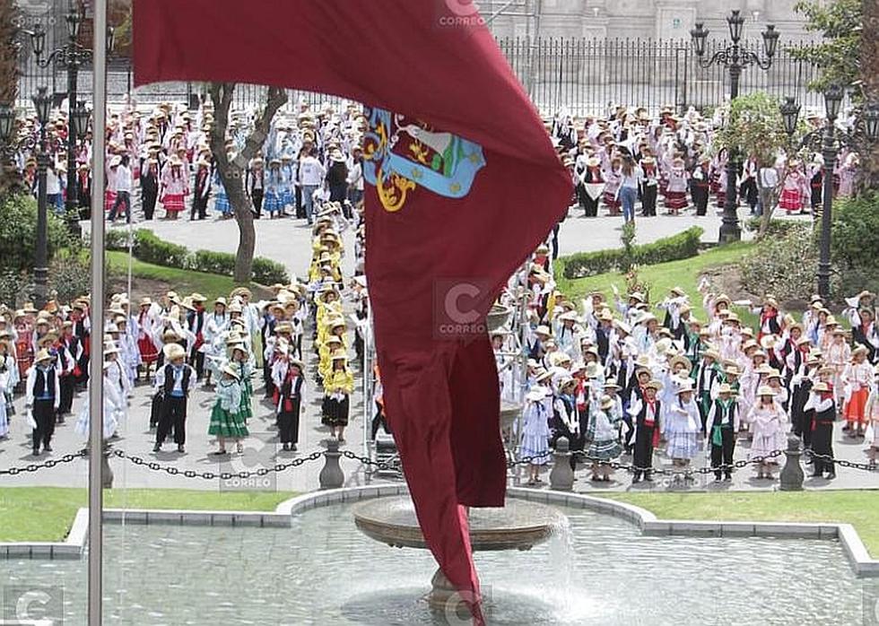 Arequipa logra el Record Guinness con la danza La Benita (FOTOS y VIDEO)