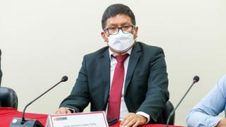 Congreso: Recolectan firmas para interpelar al ministro de Salud, Jorge López