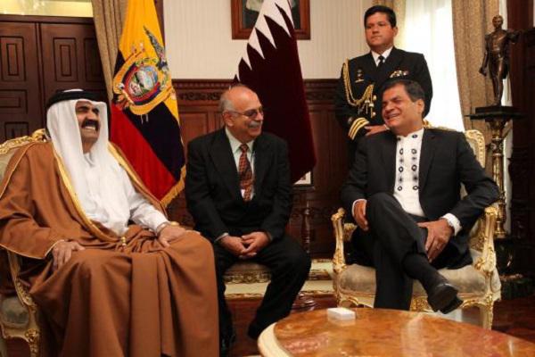 Rafael Correa subastará reloj de oro que le regaló gobierno de Catar