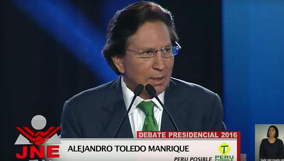 Alejandro Toledo: "Pido a Dios que Perú no caiga en manos oscuras"