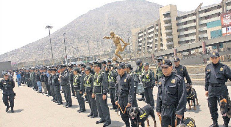 Refuerzan control migratorio por final de la Libertadores