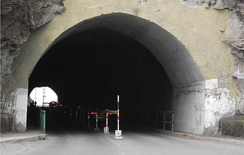 "La Herradura": Conoce la leyenda sobre el fantasma del túnel de playa chorrillana