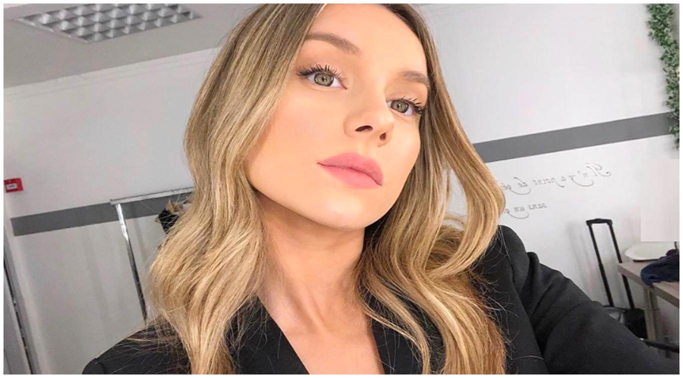 Ester Expósito causa furor con sexy fotografía en Instagram. (Foto: ester_exposito)