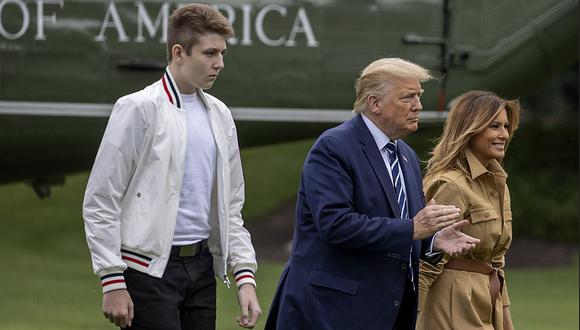 Barron Trump acompañado de sus padres, Donald y Melania. (Foto: TASOS KATOPODIS / GETTY IMAGES NORTH AMERICA / AFP)