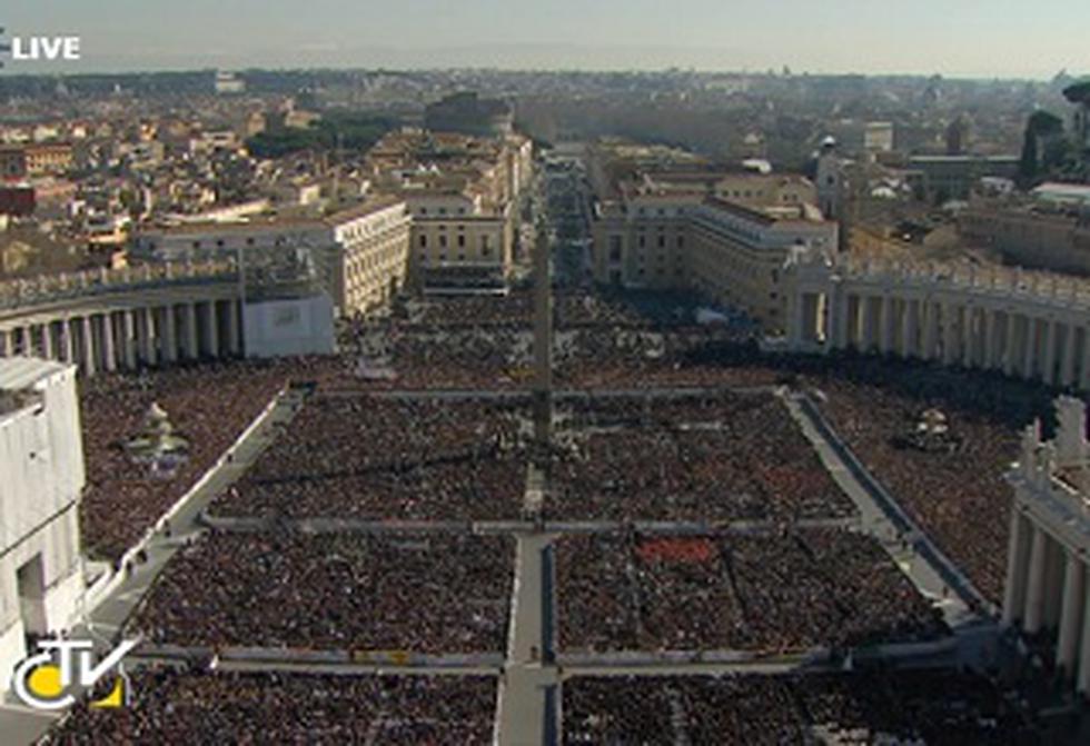 Benedicto XVI celebró su última audiencia general ante más de 50 mil personas