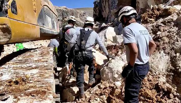Jóvenes obreros mueren sepultados por varias toneladas de mármol y piedras en Huancayo.