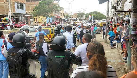 Tumbes: La MPT desaloja a comerciantes que afectan el libre tránsito en el mercado de abastos