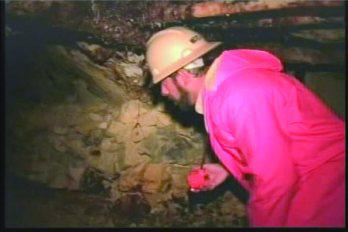 7 mineros informales atrapados en socavón