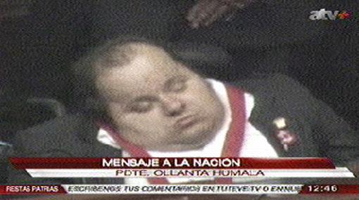 Congresista Vacchelli se quedó dormido durante mensaje presidencial