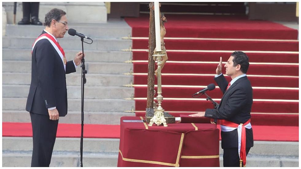 Martín Vizcarra tomó juramento a Gabinete presidido por César Villanueva (VIDEO Y FOTOS)