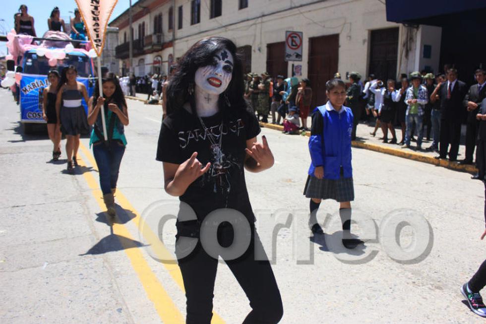 Colorido desfile engalana calles de Huancayo (FOTOS) 