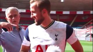 Mourinho detiene entrevista de TV a Kane para nombrarlo ‘Hombre del Partido’ ante Southampton (VIDEO)