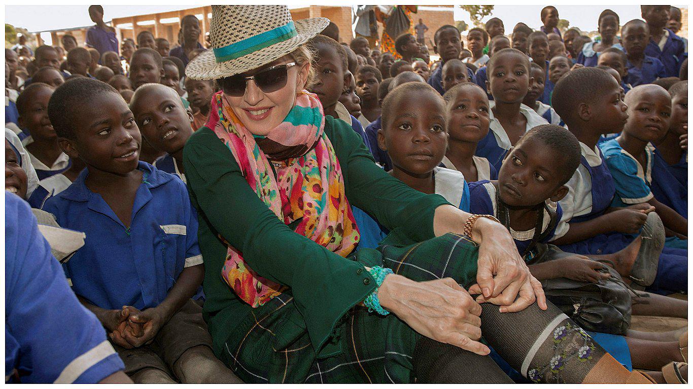 Madonna obtiene permiso para adoptar dos gemelas de Malaui 