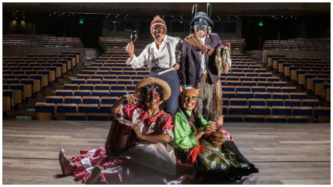 Colectivo escénico "Yuyachkani" se presenta por primera vez en el Gran Teatro Nacional