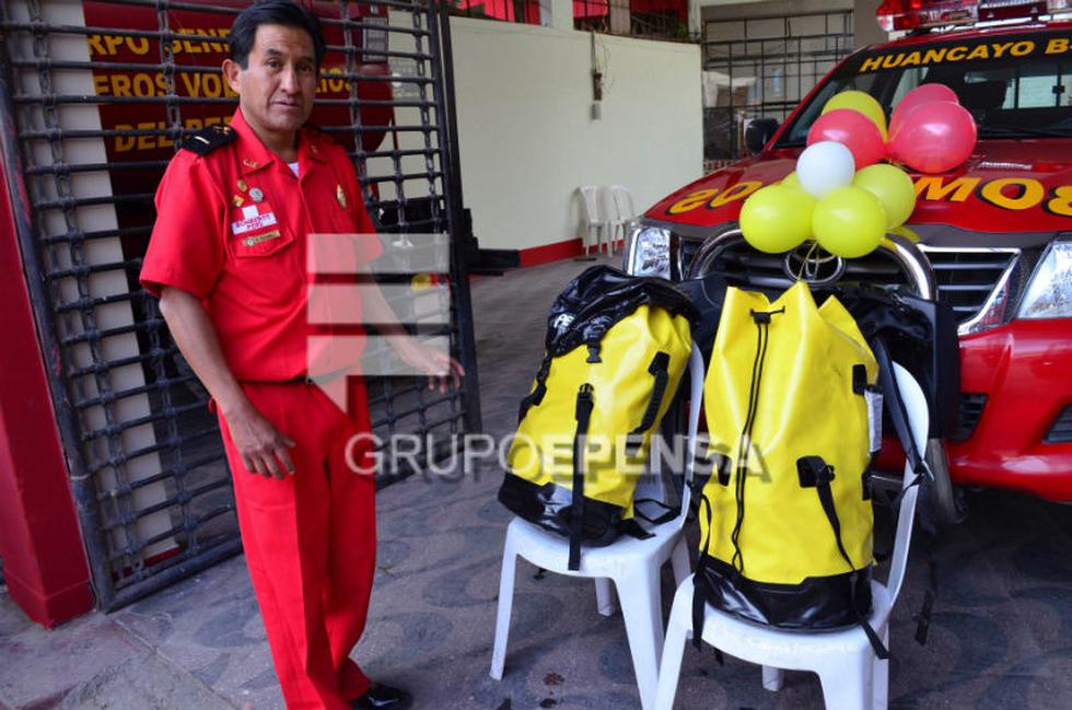 Entregan ambulancia a bomberos de Huancayo 