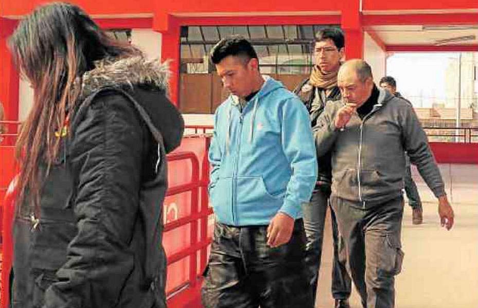 Policiales: ​Tres policías detenidos por el robo de S/ 25 mil