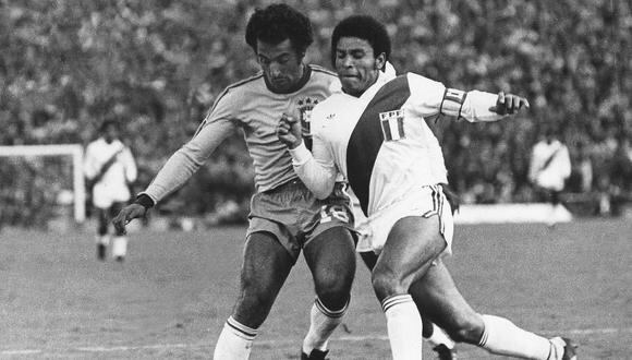 FIFA quiso destacar legado de Héctor Chumpitaz en el Mundial, pero lo confundió con otro jugador