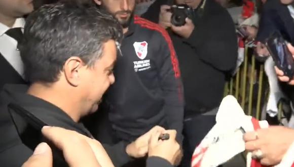 Los hinchas de River Plate aclamaban a Marcelo Gallardo. Foto: @SC_ESPN.