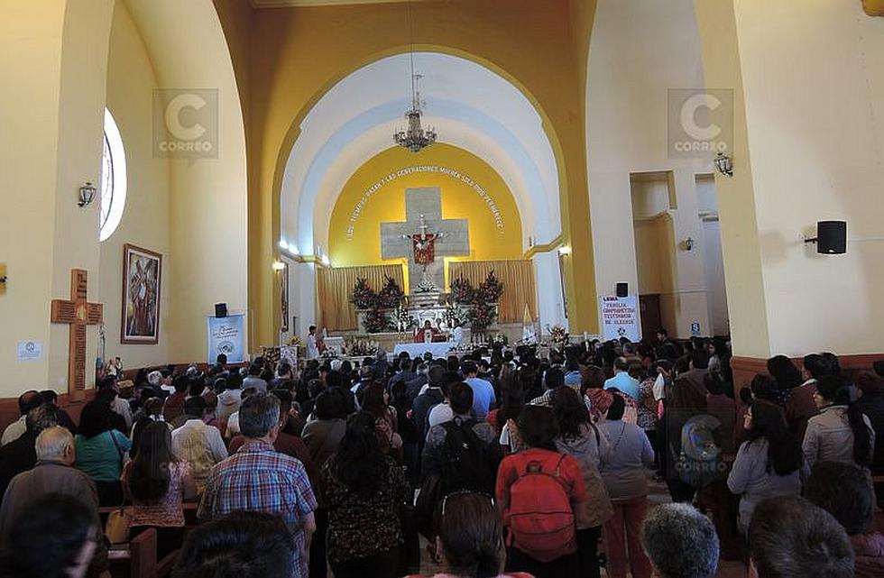 Fieles renuevan su fe ante el Señor de Locumba