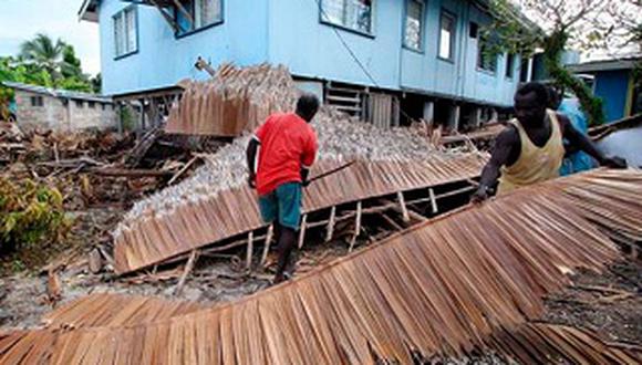 Aumentan a 9 los muertos por tsunami en las Islas Salomón