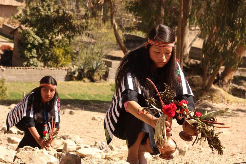 Miles de turistas presencian el Pagapu Wanka en Huari