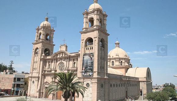 En misa de Jueves Santo lavaran pies a extranjeros en Catedral de Tacna