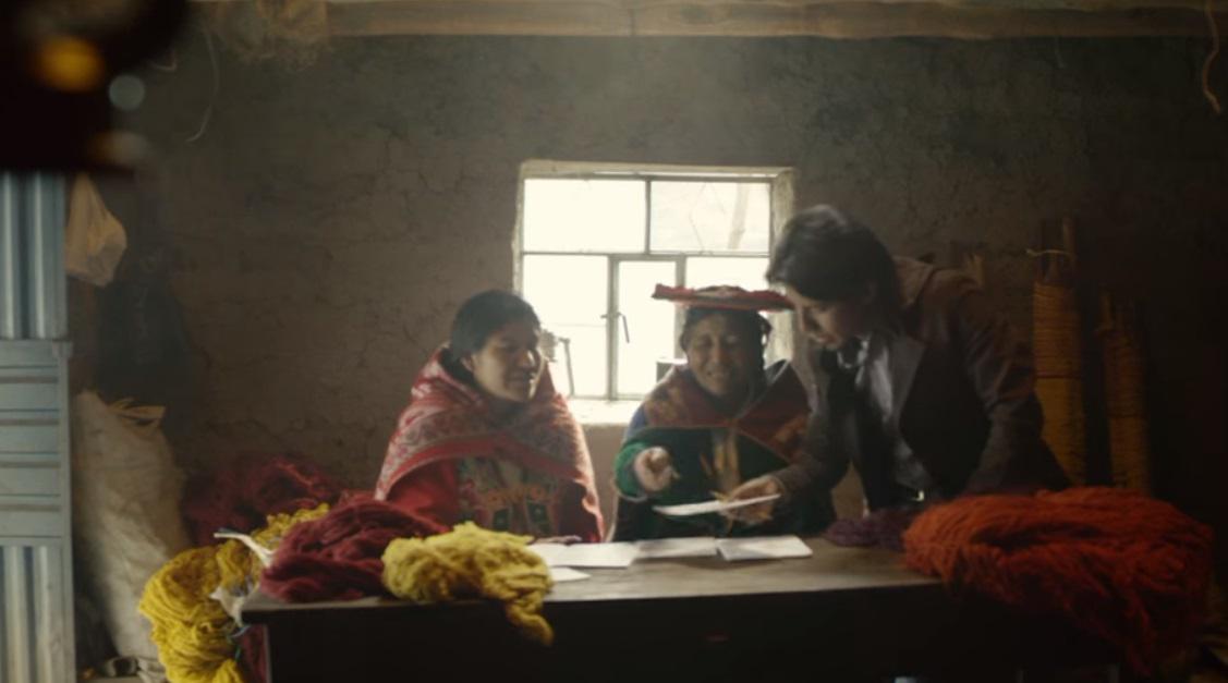 Mujeres cusqueñas: dueñas de un milenario arte textil