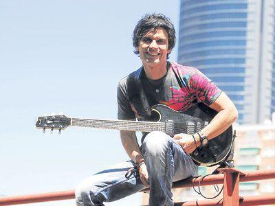 Pedro Suárez - Vértiz no se deja vencer por enfermedad