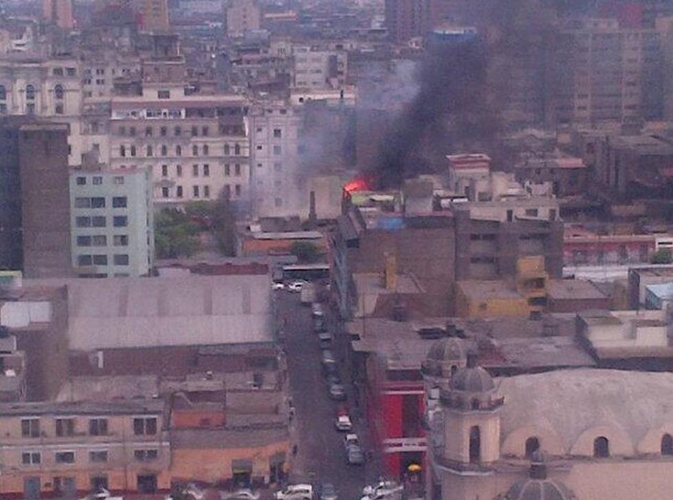 Incendio se registra en Centro de Lima