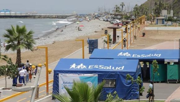 Cada fin de semana Essalud tomará  muestras de descarte de COVID-19 en playas de Lima y Callao. (Foto: Essalud)
